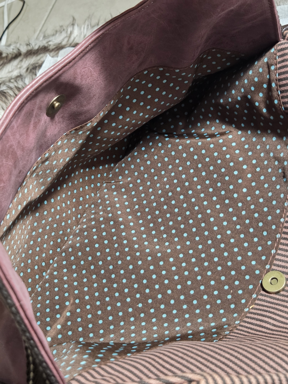 Chala Bowling Bag in Burgundy With 2 Extra Charms! NWT - Picture 9 of 13